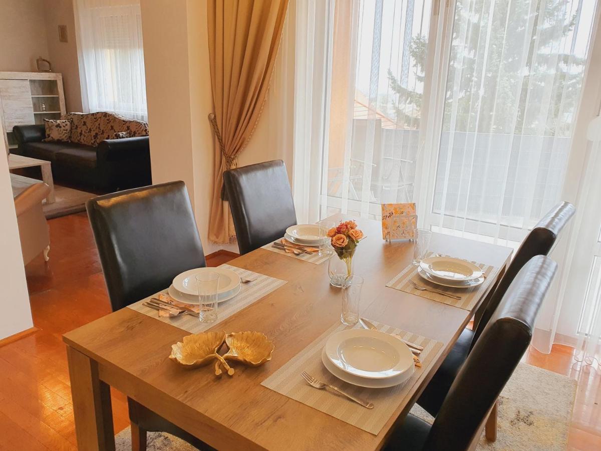 Adel Apartman Мішкольц Екстер'єр фото